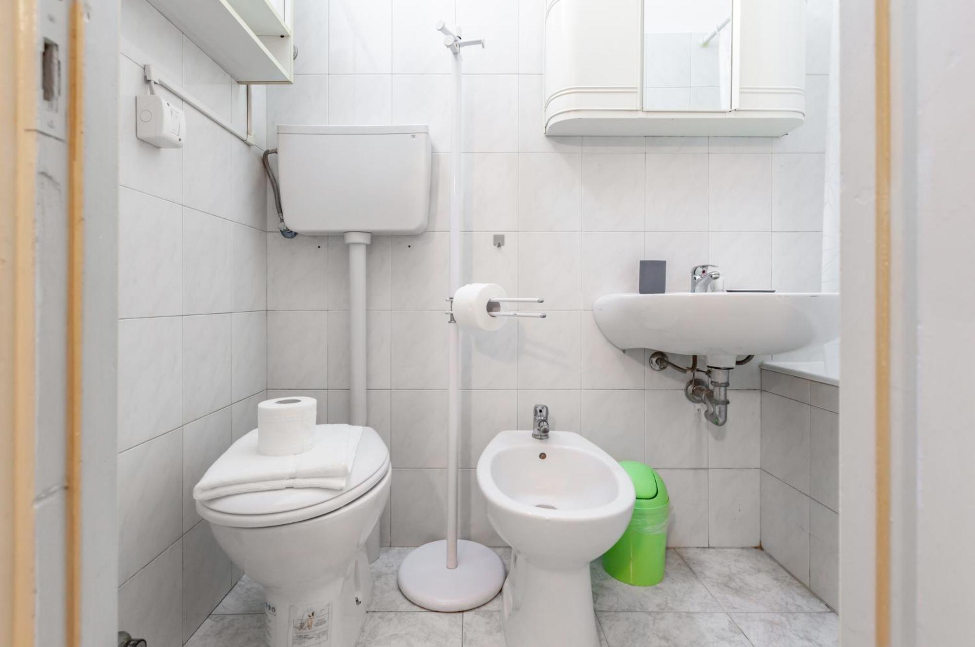 Lomellina Comfy Apartment Milan Exterior photo